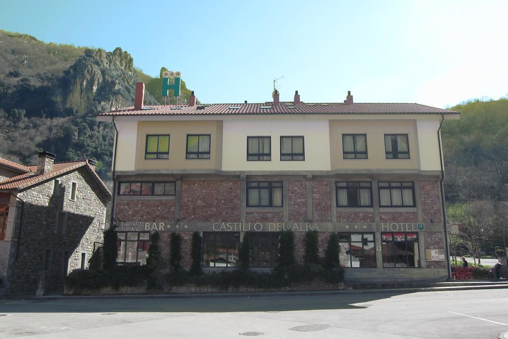 Hotel Castillo del Alba Pola de Somiedo Exterior foto